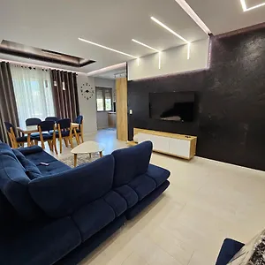 Apartament Tower Bridge, Tirana