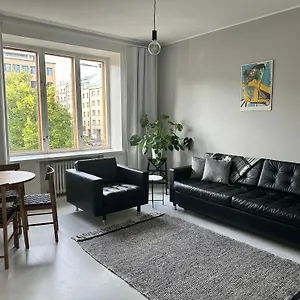 etelainen-hesperiankatu.tophotelshelsinki.com/